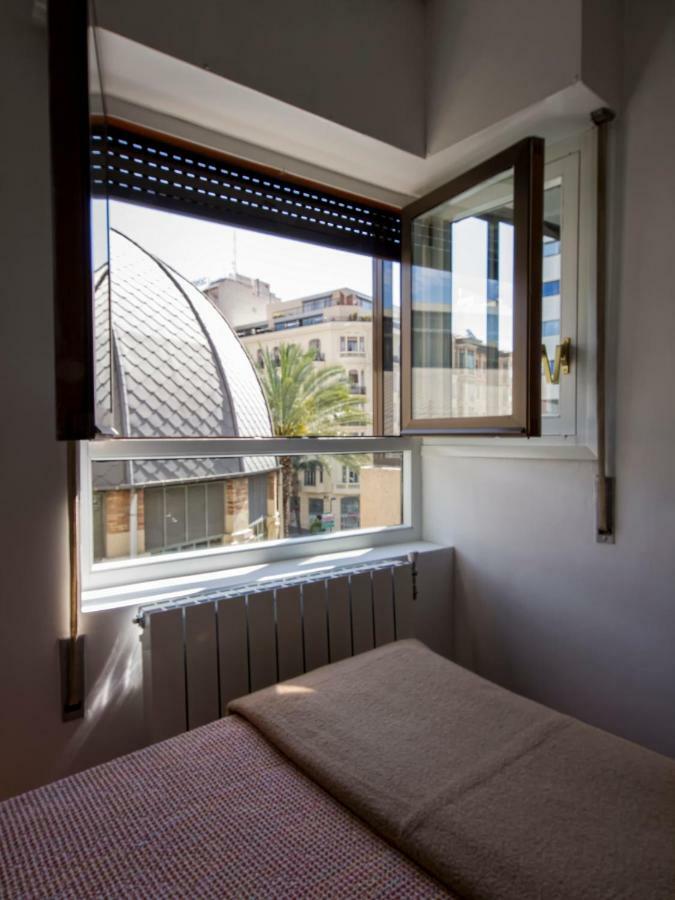 Mercado Suite Apartamento Аліканте Екстер'єр фото