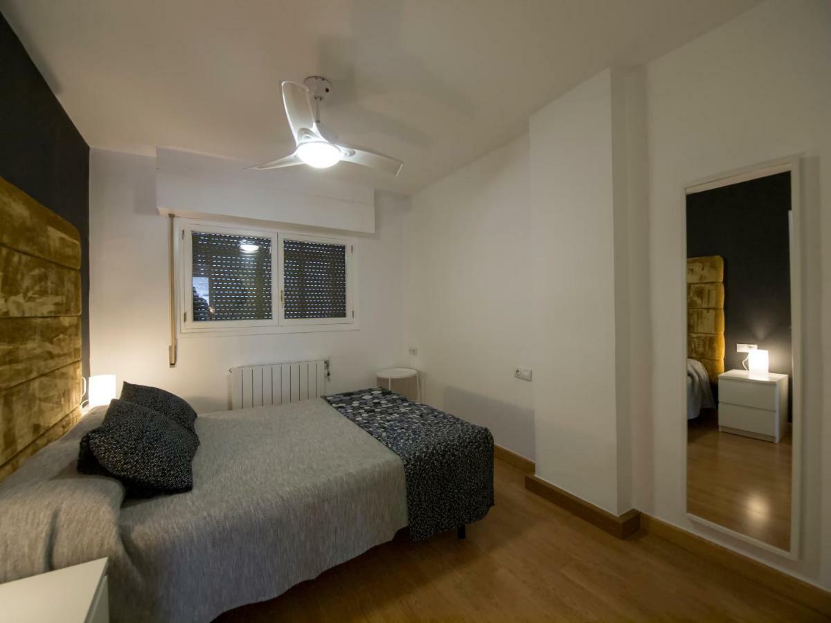 Mercado Suite Apartamento Аліканте Екстер'єр фото